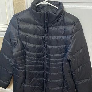 New with tags the north face women’s jacket size large.